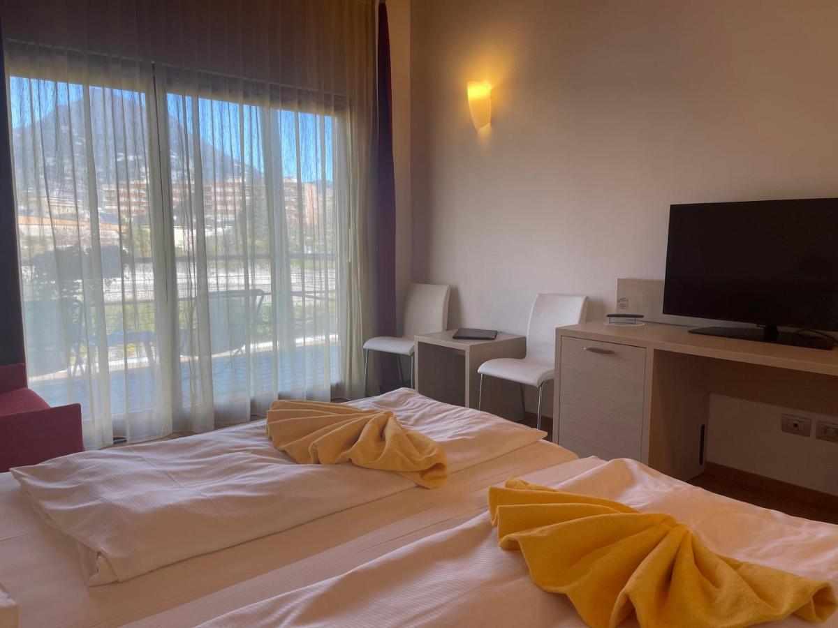 Garda Sporting Club Hotel Riva del Garda Kültér fotó