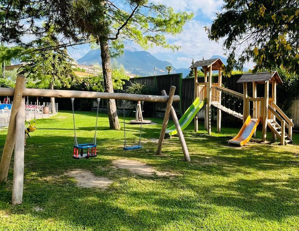 Garda Sporting Club Hotel Riva del Garda Kültér fotó