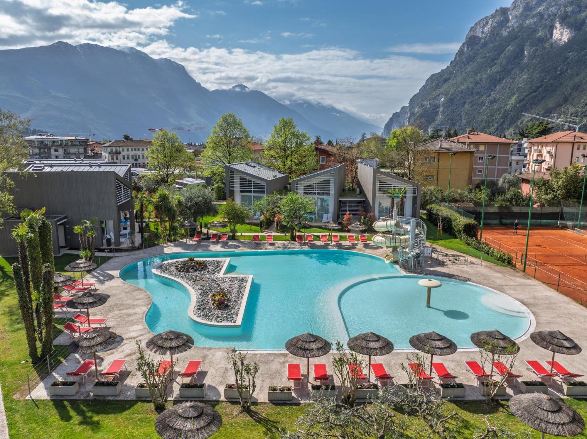 Garda Sporting Club Hotel Riva del Garda Kültér fotó