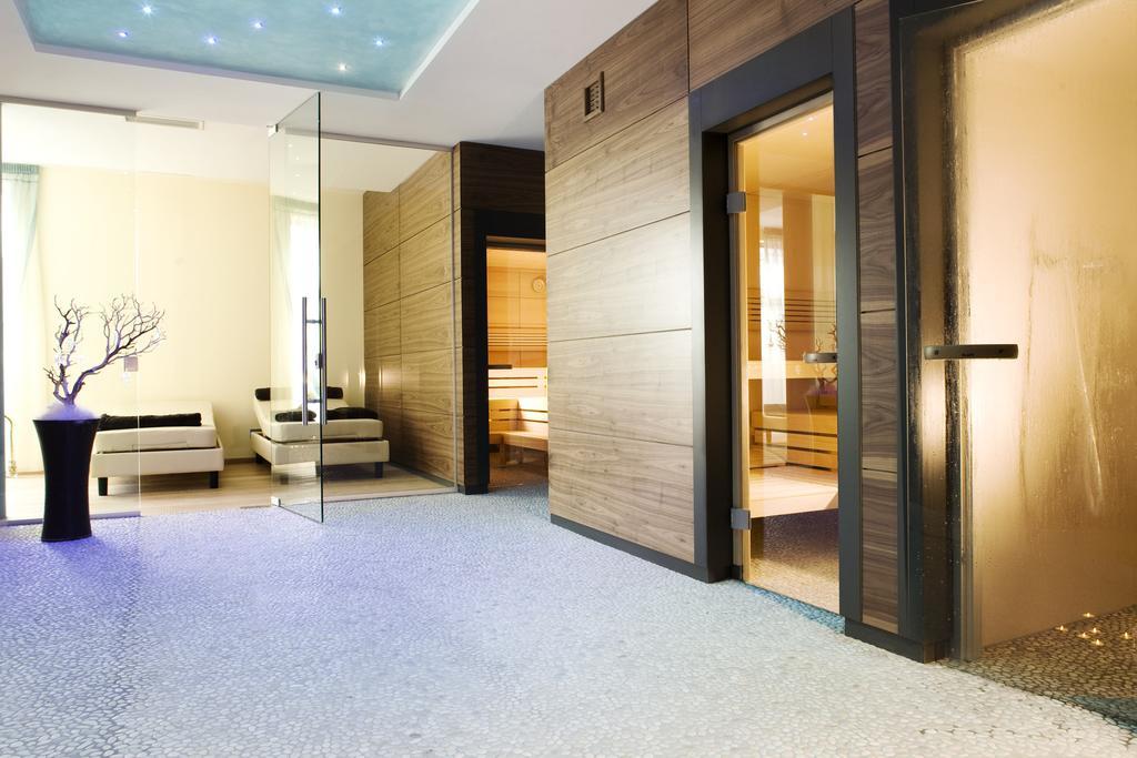 Garda Sporting Club Hotel Riva del Garda Kültér fotó